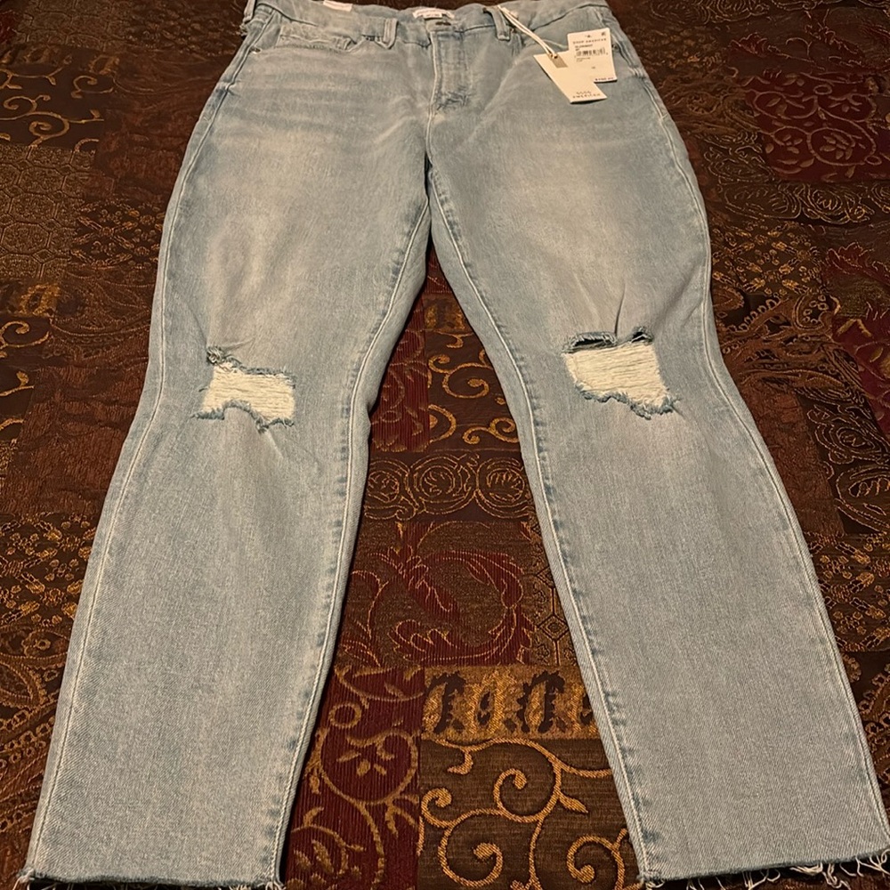 Good American Good Legs Crop - Picture 1 of 8